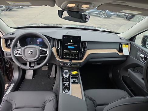 New 2026 Volvo XC60 B5 Core w/ Protection Package Premier AWD/4WD image 14