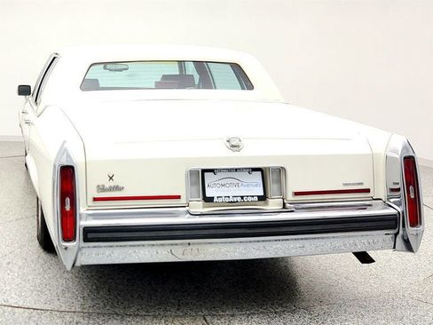 Used 1987 Cadillac Brougham image 6
