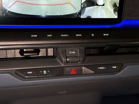 Certified 2024 Kia EV9 GT-Line AWD/4WD image 40