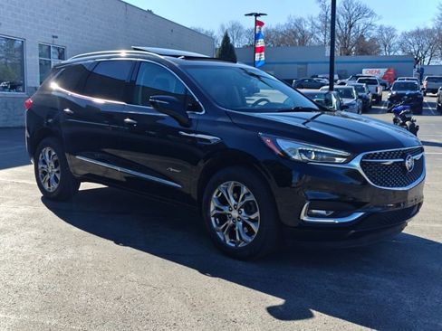 Used 2019 Buick Enclave Avenir w/ Avenir Technology Package image 3