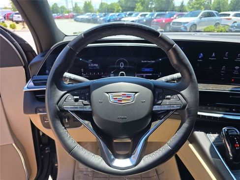 Used 2023 Cadillac Escalade Premium Luxury w/ Performance Package AWD/4WD image 31