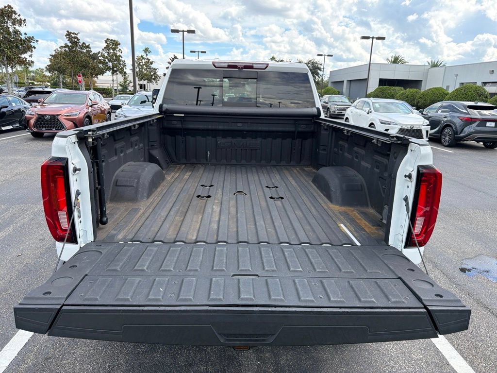 Used 2023 GMC Sierra 2500 SLT w/ SLT Premium Package AWD/4WD image 8