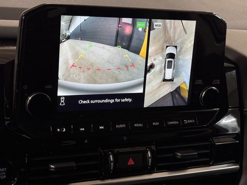 New 2025 Nissan Pathfinder SL image 23