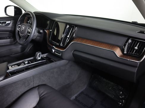 Used 2023 Volvo XC60 B5 Plus w/ Climate Package image 30