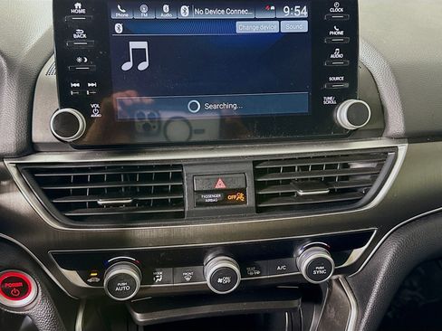 Used 2022 Honda Accord Hybrid image 18