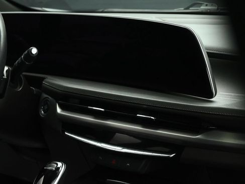 Used 2024 Cadillac XT4 Premium Luxury FWD image 65