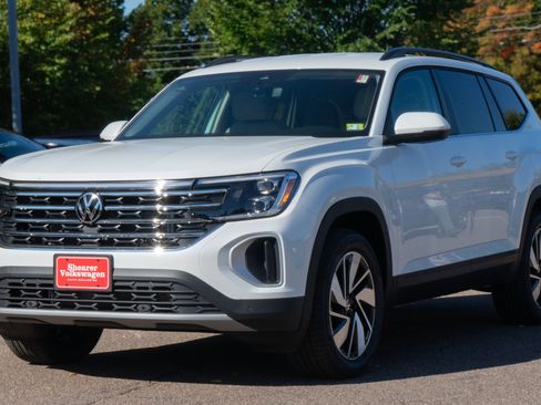 New 2026 Volkswagen Atlas SE image 2
