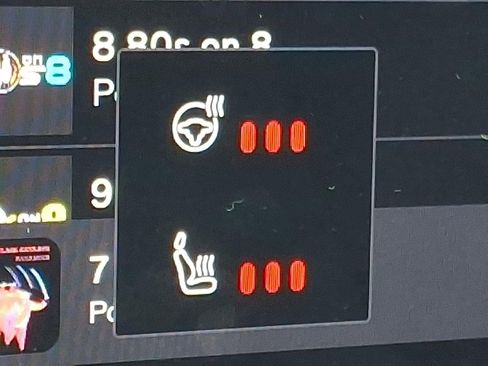 Certified 2025 Volvo XC60 T8 Core w/ Climate Package image 24