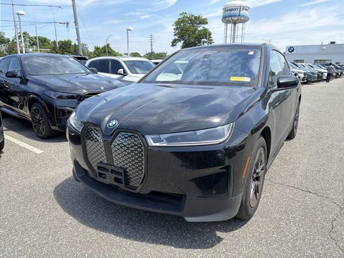 Certified 2024 BMW iX xDrive50 AWD/4WD image 3
