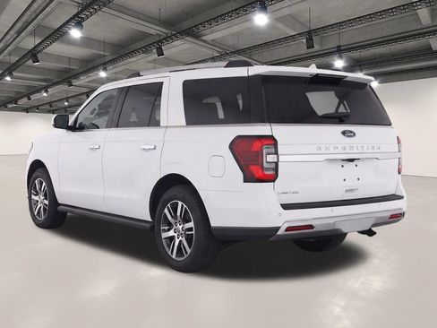Used 2024 Ford Expedition Limited RWD image 3