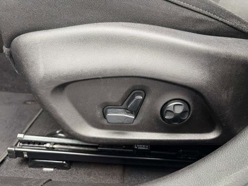 Used 2017 Jeep Renegade Latitude image 17