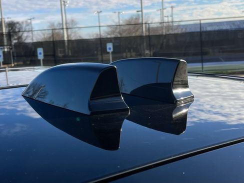 Used 2025 Land Rover Range Rover SE image 13