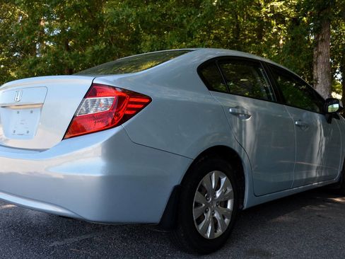 Used 2012 Honda Civic LX image 4