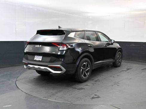 Certified 2025 Kia Sportage LX AWD/4WD image 5