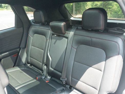 Used 2024 Ford Escape ST-Line w/ Tech Pack #1 FWD image 18
