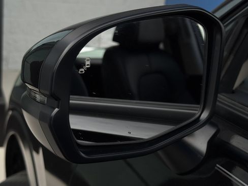 Used 2024 Honda HR-V EX-L image 31
