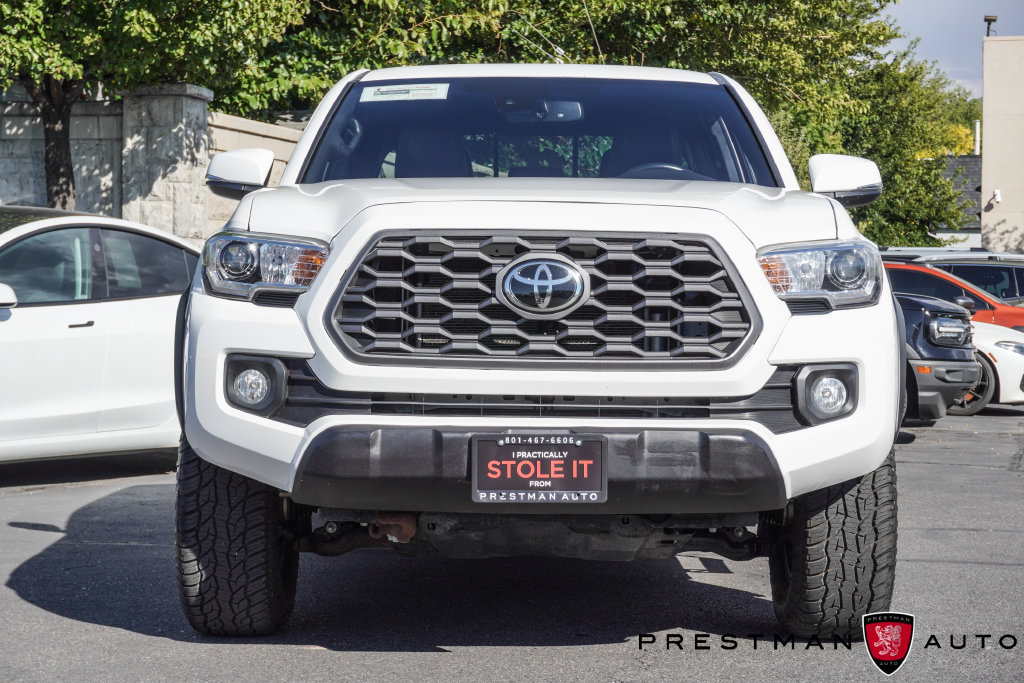Used 2021 Toyota Tacoma TRD Off-Road w/ TRD Premium Off Road Package AWD/4WD image 18