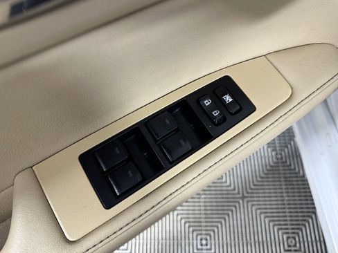 Used 2013 Lexus ES 350 w/ Luxury Pkg image 11