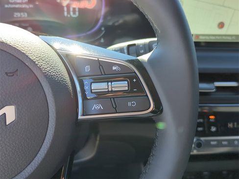 New 2026 Kia Seltos S image 30