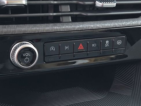 New 2026 Ford Explorer Platinum image 16