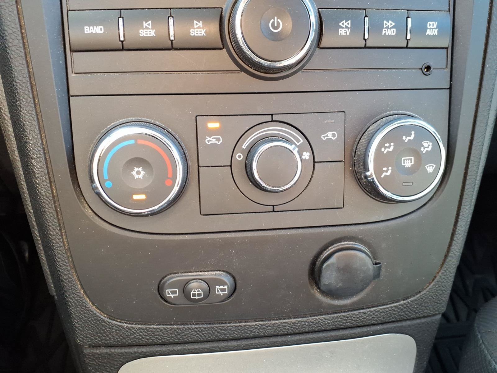 Used 2011 Chevrolet HHR LS FWD image 23