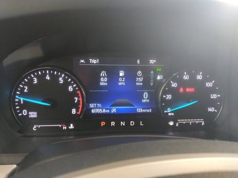 Used 2023 Ford Explorer XLT AWD/4WD image 23