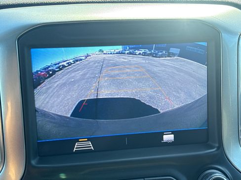 Certified 2021 Chevrolet Silverado 1500 LT AWD/4WD image 20