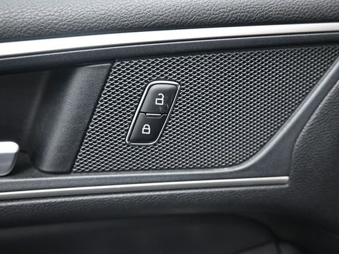 Used 2024 Ford Edge SEL AWD/4WD image 18