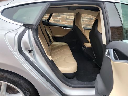 Used 2015 Tesla Model S RWD image 25