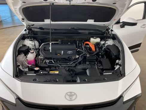 Used 2024 Toyota Crown Limited image 42