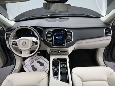 Certified 2024 Volvo XC90 T8 Plus w/ Protection Package Premier image 22