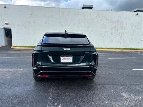 Used 2024 Cadillac Lyriq Tech RWD image 11