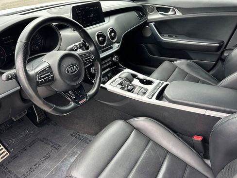 Used 2018 Kia Stinger GT2 RWD image 7