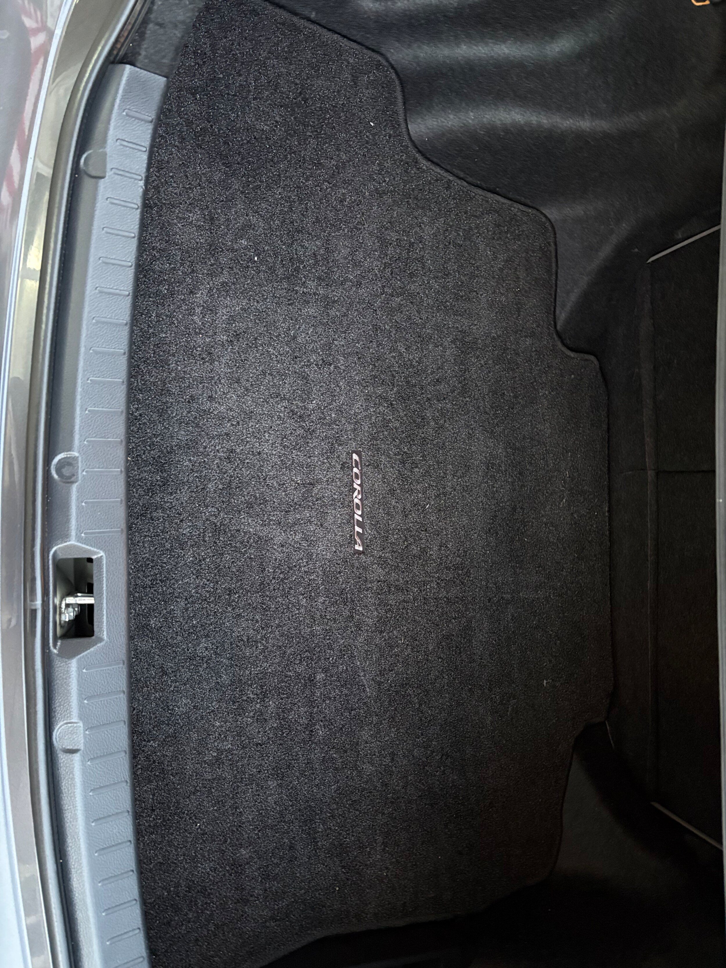 Used 2010 Toyota Corolla LE w/ All Weather Guard Pkg FWD image 16