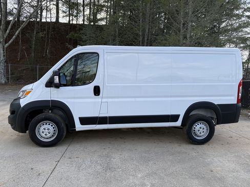 Used 2024 RAM ProMaster 1500 w/ Convenience Group image 4
