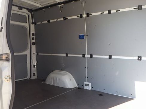 Used 2025 Mercedes-Benz Sprinter 2500 image 14