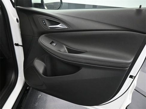 Used 2024 Buick Encore GX Sport Touring image 30