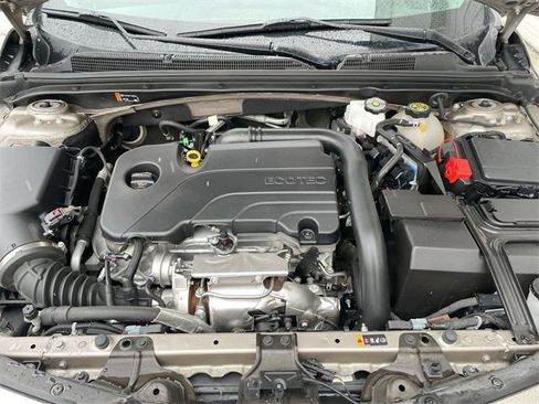 Used 2024 Chevrolet Malibu LT image 24