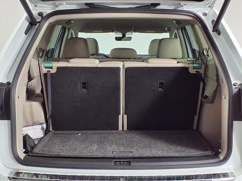 Used 2023 Volkswagen Atlas SE image 15