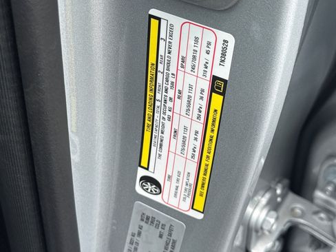 New 2026 RAM 1500 Laramie AWD/4WD image 26