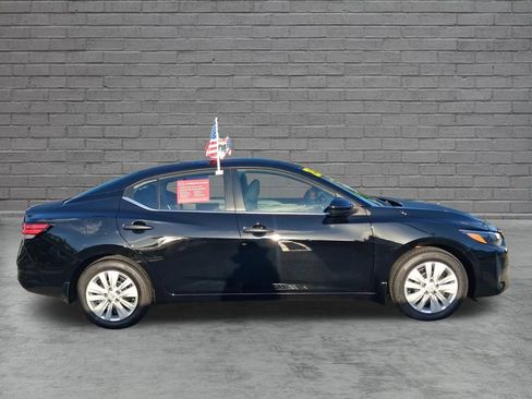 Used 2025 Nissan Sentra S FWD image 13
