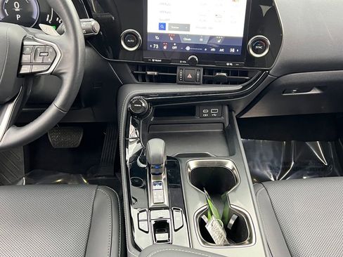 Used 2023 Lexus NX 350 AWD image 12