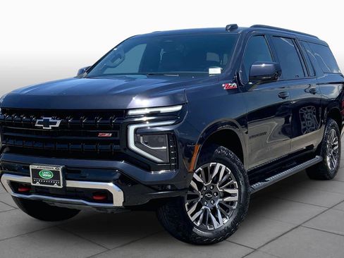 Used 2025 Chevrolet Suburban Z71 AWD/4WD image 1