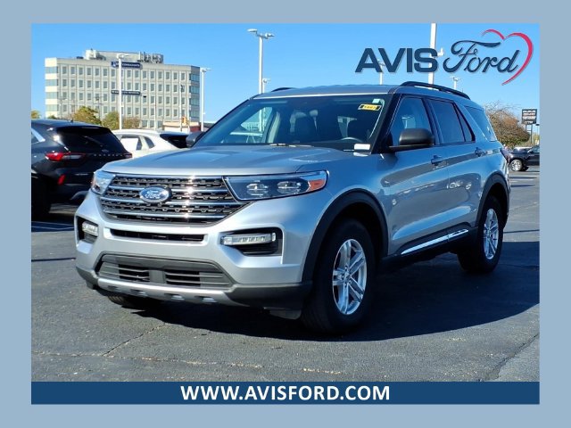 Used 2023 Ford Explorer XLT w/ Equipment Group 202A AWD/4WD image 1