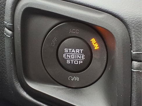 New 2026 Jeep Wrangler Unlimited Sahara AWD/4WD image 12