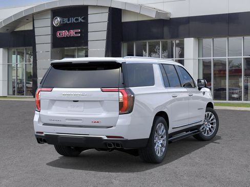 New 2026 GMC Yukon XL Denali w/ Denali Reserve Package image 4