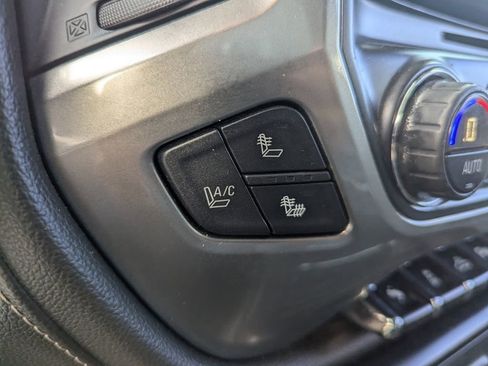 Used 2015 Chevrolet Silverado 2500 LTZ image 21