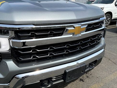 Used 2023 Chevrolet Silverado 1500 LT image 24