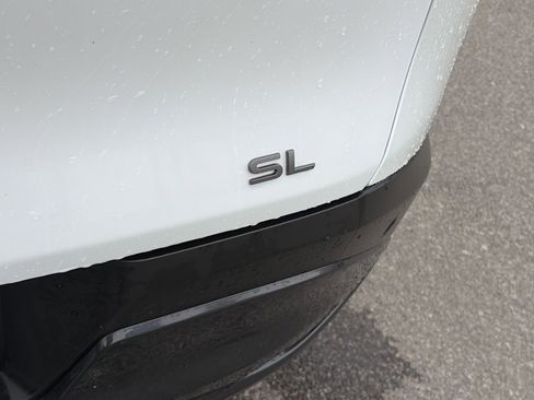 Used 2025 Nissan Murano SL image 10