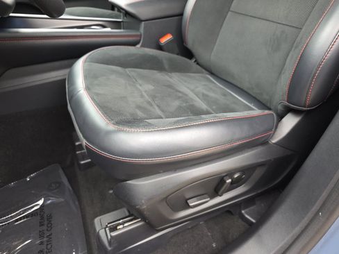 Used 2025 Ford Explorer ST RWD image 25